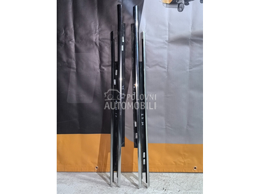 Hrom lajsne vrata za Audi A4 od 2008. do 2016. god.