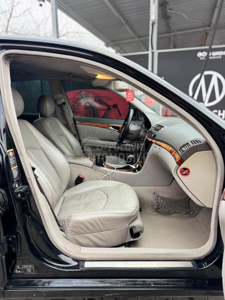 Mercedes Benz E 220 