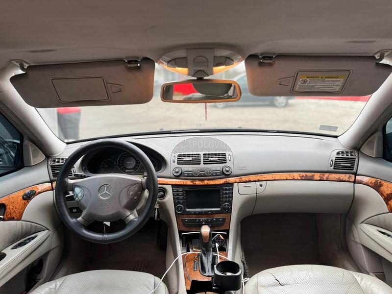 Mercedes Benz E 220 