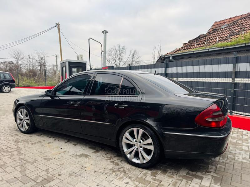 Mercedes Benz E 220 