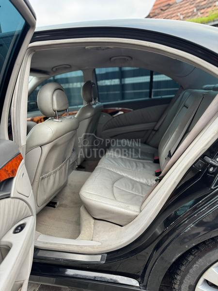 Mercedes Benz E 220 