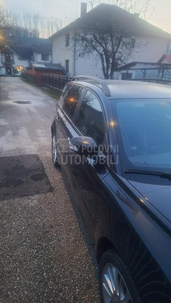 Volvo V50 ristajling