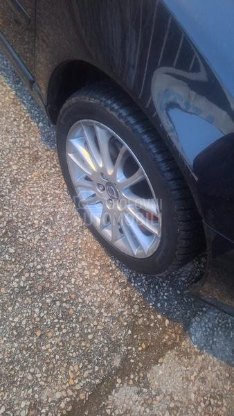 Volvo V50 ristajling