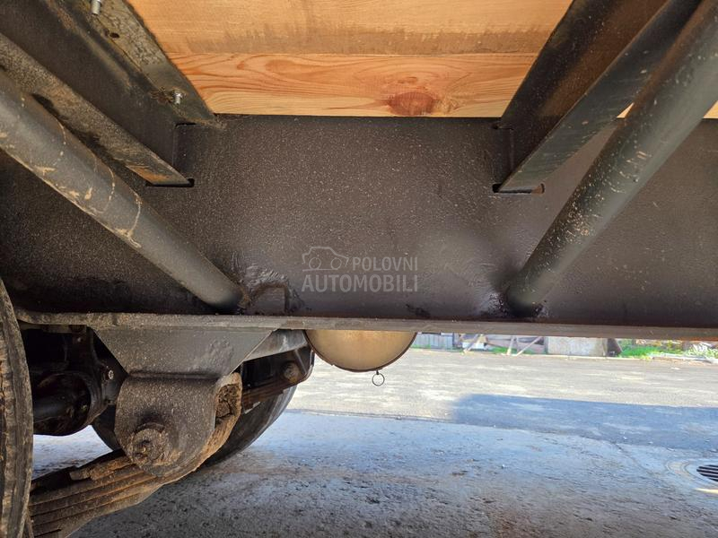 Schwarzmuller TU 22/80