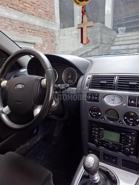 Ford Mondeo 