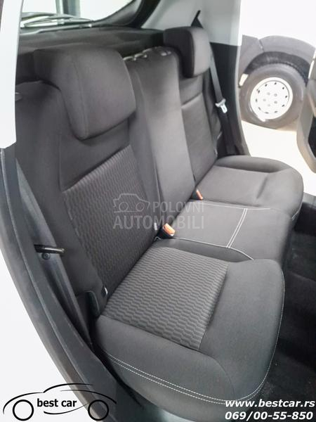 Peugeot 208 4 Sedista N1 1.5 HDI
