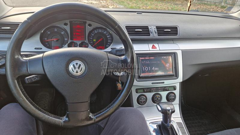 Volkswagen Passat B6 2.0 CR  DSG