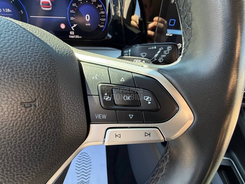 Volkswagen Golf 8 2.0 TDI/AUTOM