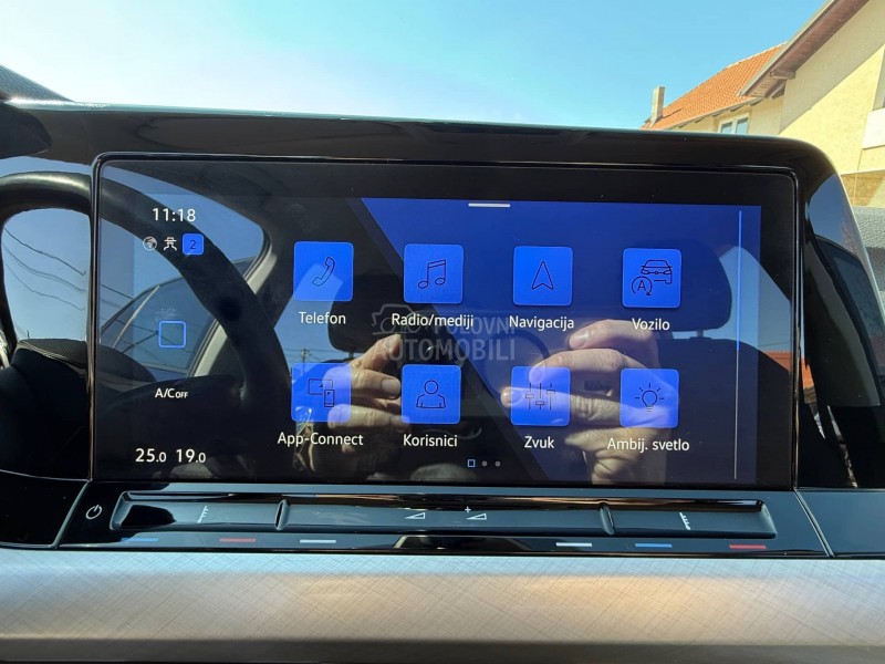 Volkswagen Golf 8 2.0 TDI/AUTOM