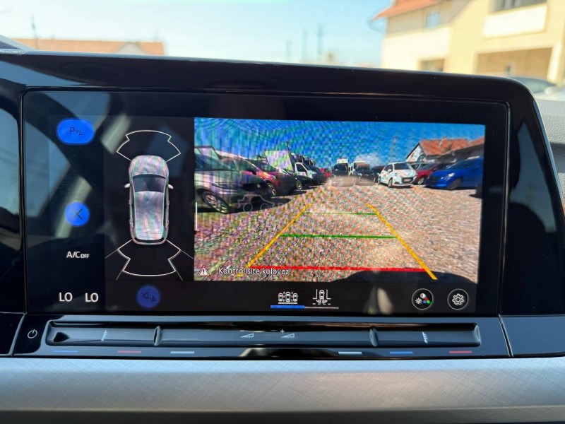 Volkswagen Golf 8 2.0 TDI/AUTOM