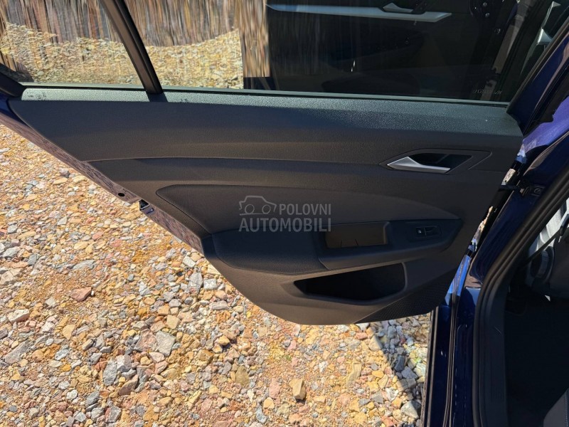 Volkswagen Golf 8 2.0 TDI/AUTOM