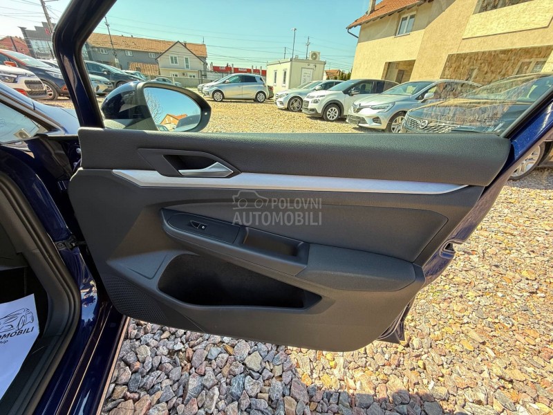 Volkswagen Golf 8 2.0 TDI/AUTOM