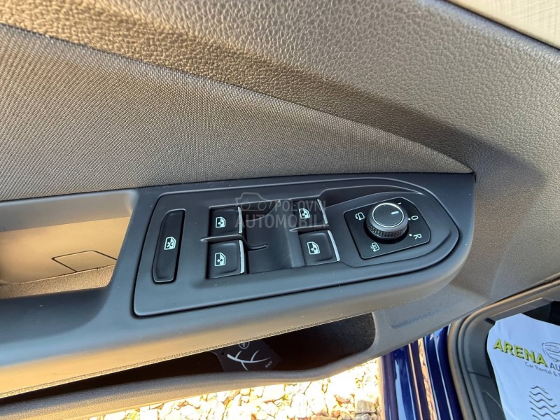 Volkswagen Golf 8 2.0 TDI/AUTOM