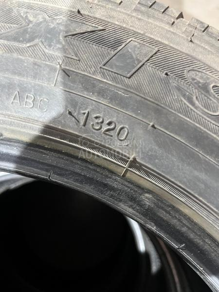 Maxxis 215/60 R16 Letnja