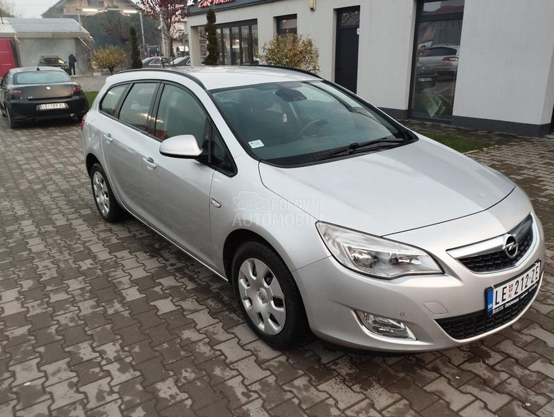 Opel Astra J 1.7