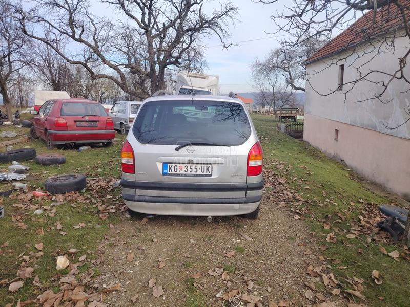 Opel Zafira 