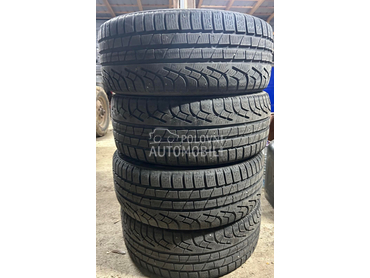 Pirelli 235/45 R18 Zimska