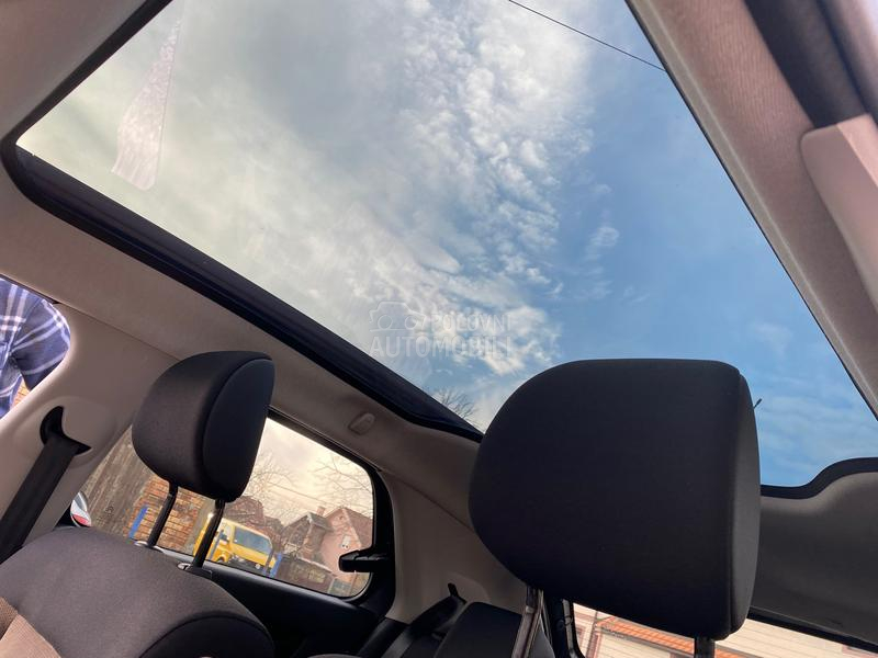 Citroen C4 Cactus 1.6e-hdi  PANO RAMA