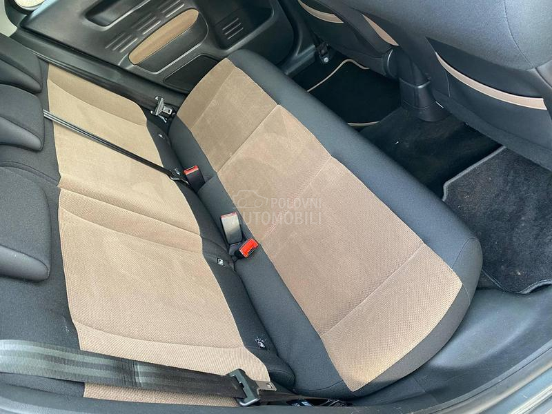 Citroen C4 Cactus 1.6e-hdi  PANO RAMA