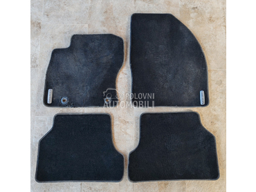 Originalne tepih patosnice za Ford Focus