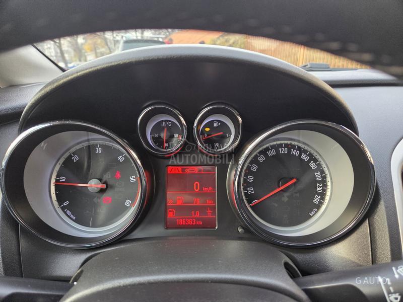 Opel Astra J 2.0CDTI NOVA F.U.L