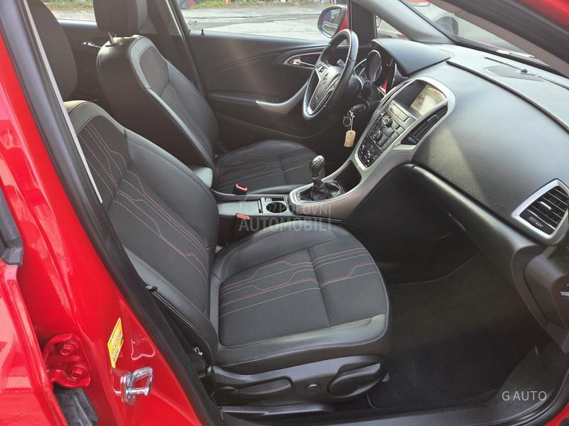 Opel Astra J 2.0CDTI NOVA F.U.L