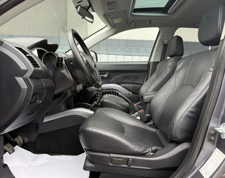 Mitsubishi Outlander 2.0 DiD 4x4 INTENSE