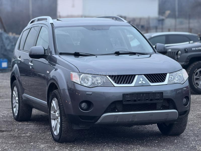 Mitsubishi Outlander 2.0 DiD 4x4 INTENSE