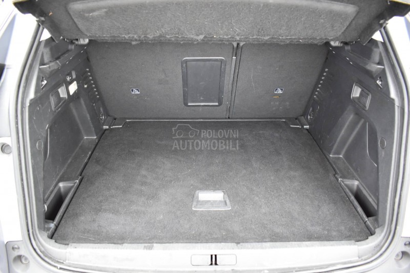 Peugeot 3008 1.2 Allure AT