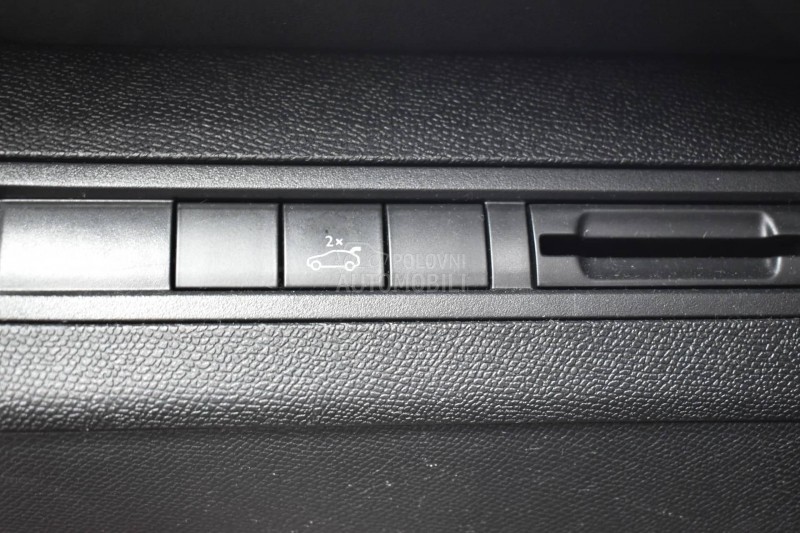 Peugeot 3008 1.2 Allure AT