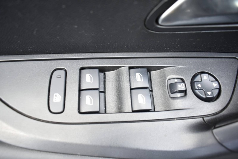 Peugeot 2008 1.2  Allure  AT