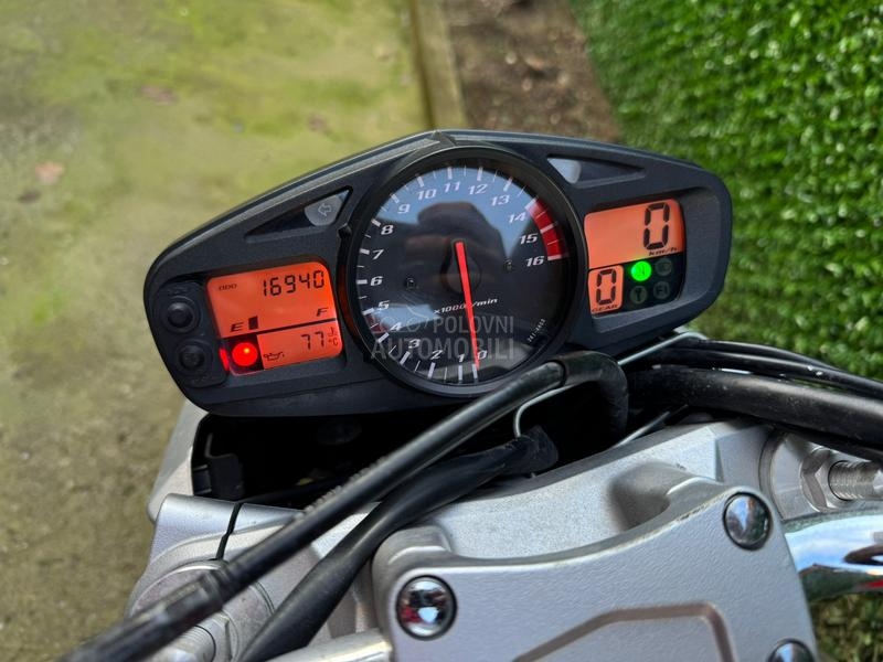 Suzuki Gsr 600