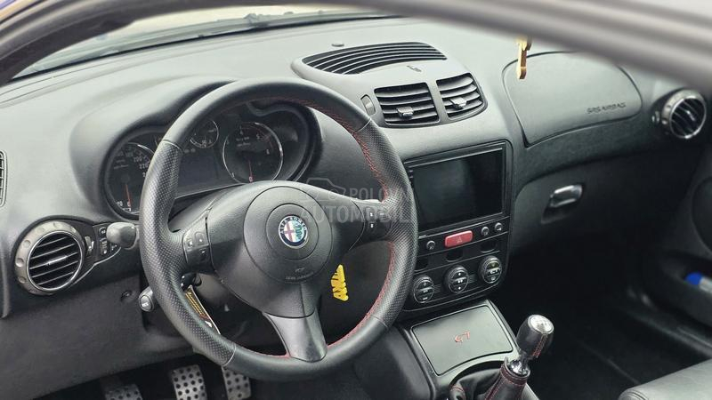 Alfa Romeo GT BLACKLINE III