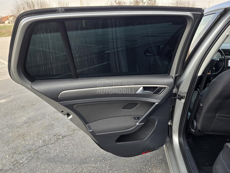 Volkswagen Golf 7 1.6 Fabrika