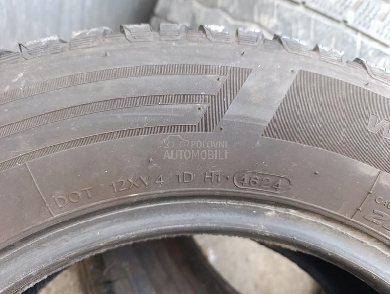 Hankook 225/65 R16 Zimska