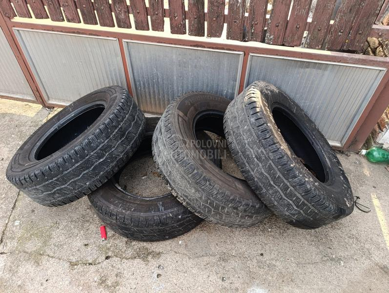 Hankook 225/65 R16 Zimska