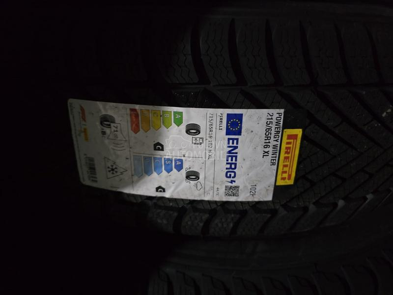 Pirelli 215/65 R16 Zimska