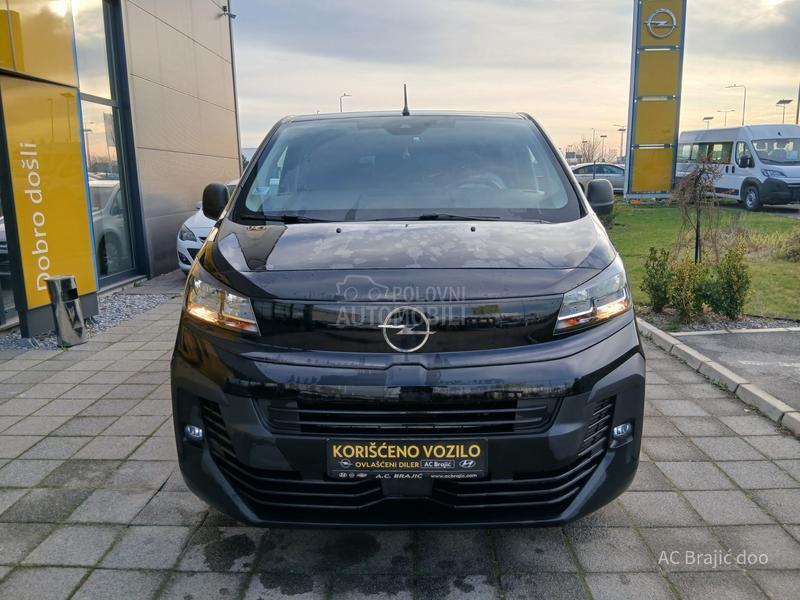 Opel Vivaro COMBI 2.0 180HP