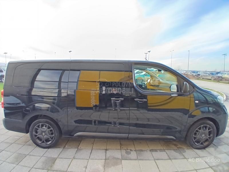 Opel Vivaro COMBI 2.0 180HP