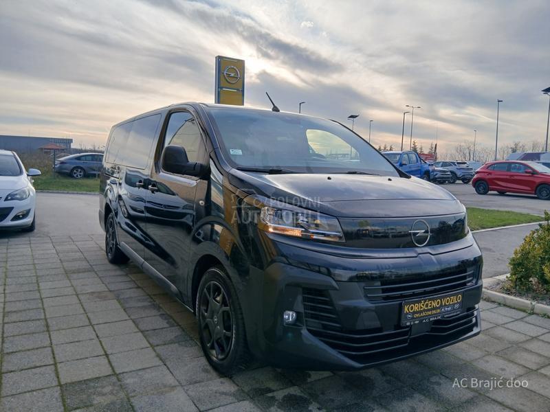Opel Vivaro COMBI 2.0 180HP
