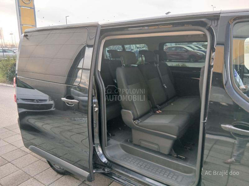 Opel Vivaro COMBI 2.0 180HP