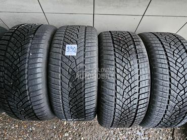 Goodyear 245/40 R18 Zimska