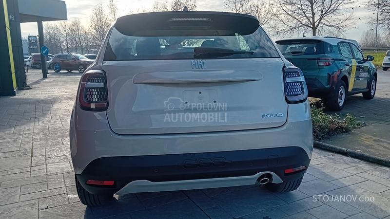 Fiat 600 1.2 ICON HYBRID