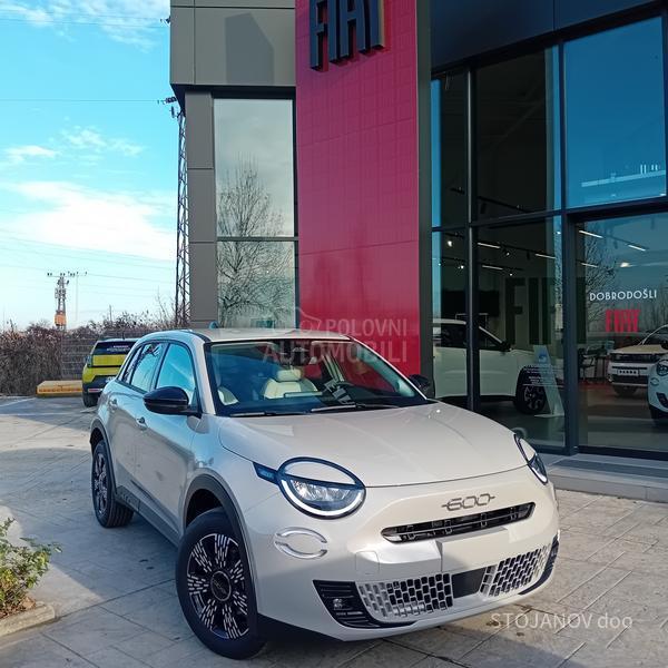 Fiat 600 1.2 ICON HYBRID