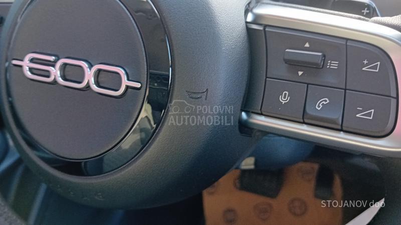 Fiat 600 1.2 ICON HYBRID