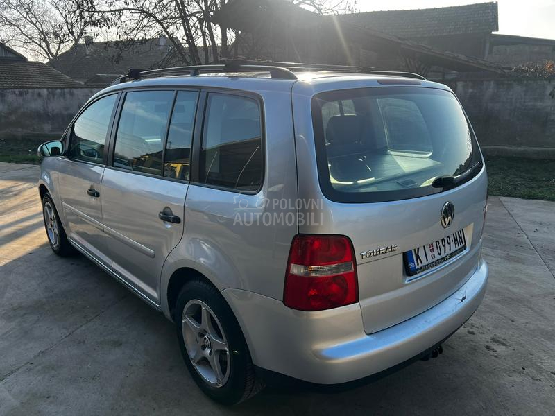 Volkswagen Touran 