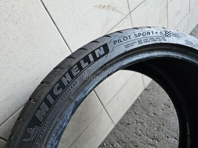 Michelin 245/35 R20 Letnja