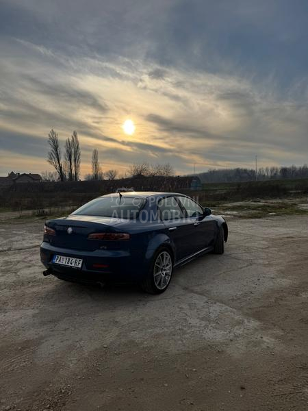 Alfa Romeo 159 