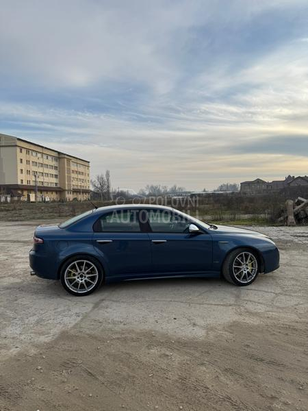 Alfa Romeo 159 