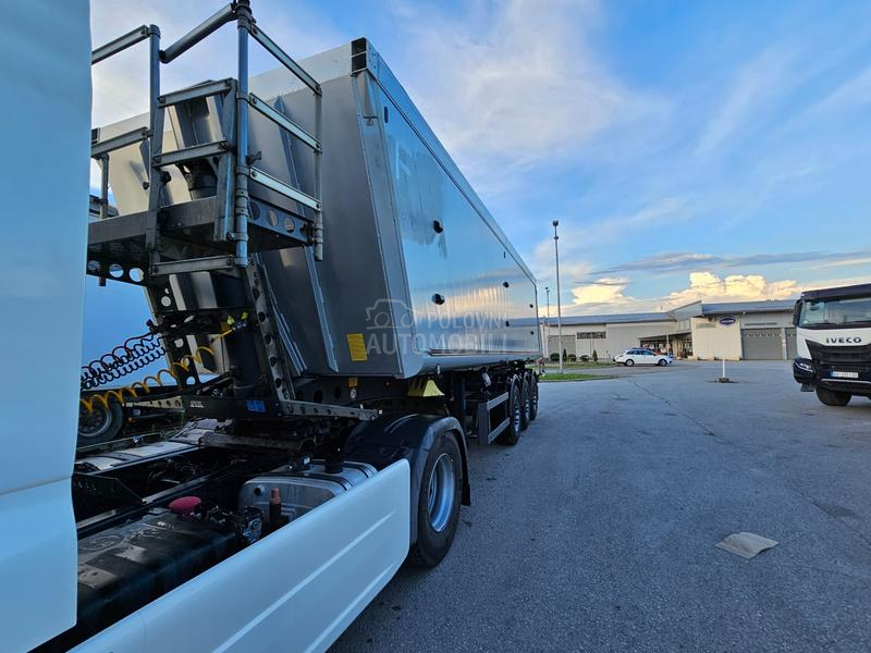 Schmitz SKI 8.2 Alu 38m3